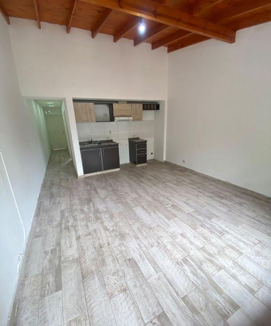 Foto de Hermoso departamento de 2 ambientes. Planta Alta A, imagen 3