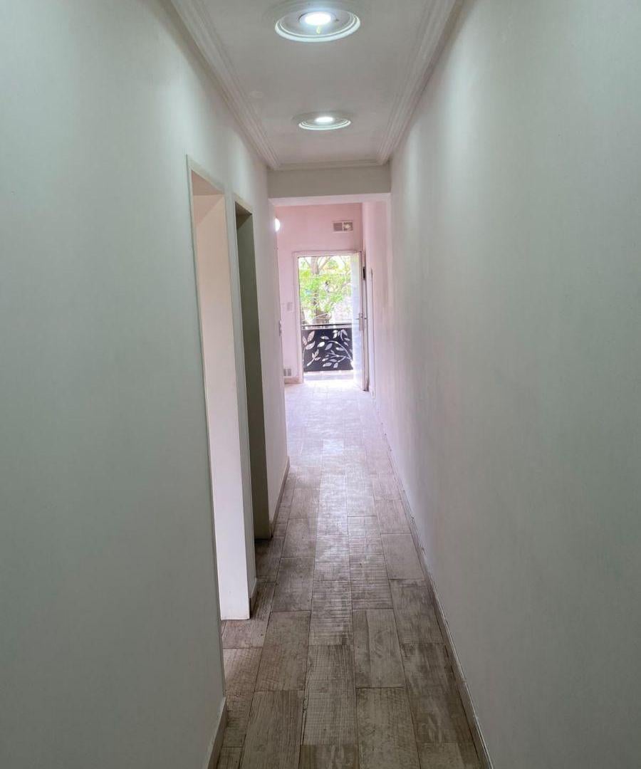 Foto de Hermoso departamento de 2 ambientes. Planta Alta A, imagen 2