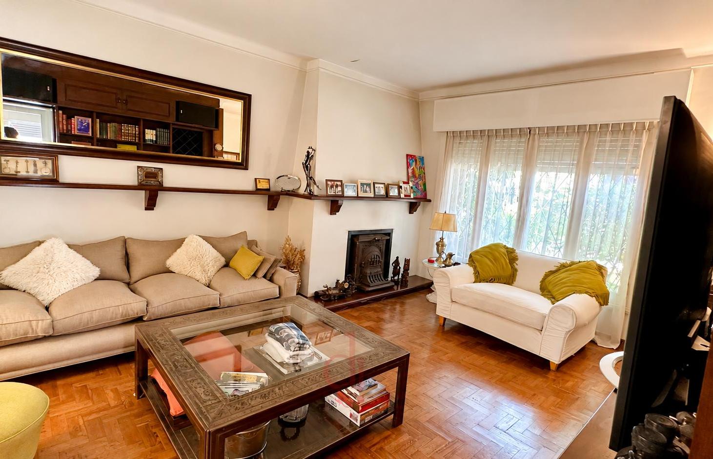 Foto de Hermosa Casa 4 amb. c/ cochera. APTO CREDITO, imagen 4