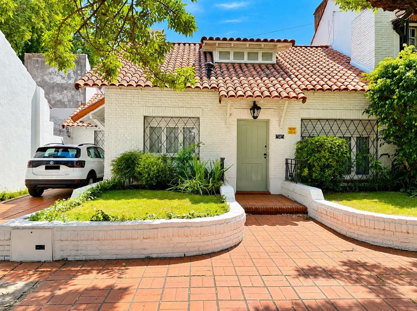 Foto de Hermosa Casa 4 amb. c/ cochera. APTO CREDITO, imagen 1