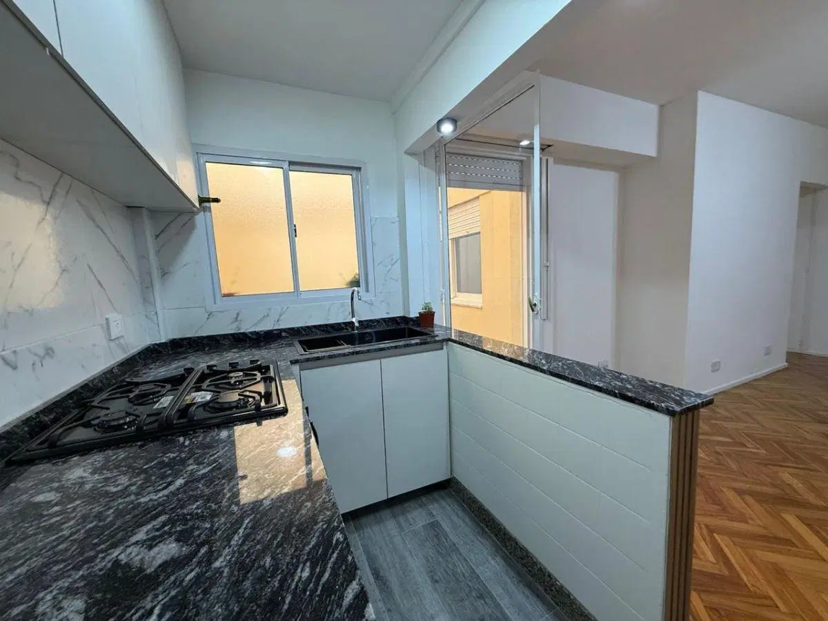 Departamento 2 ambientes con patio, refaccionado a nuevo 1
