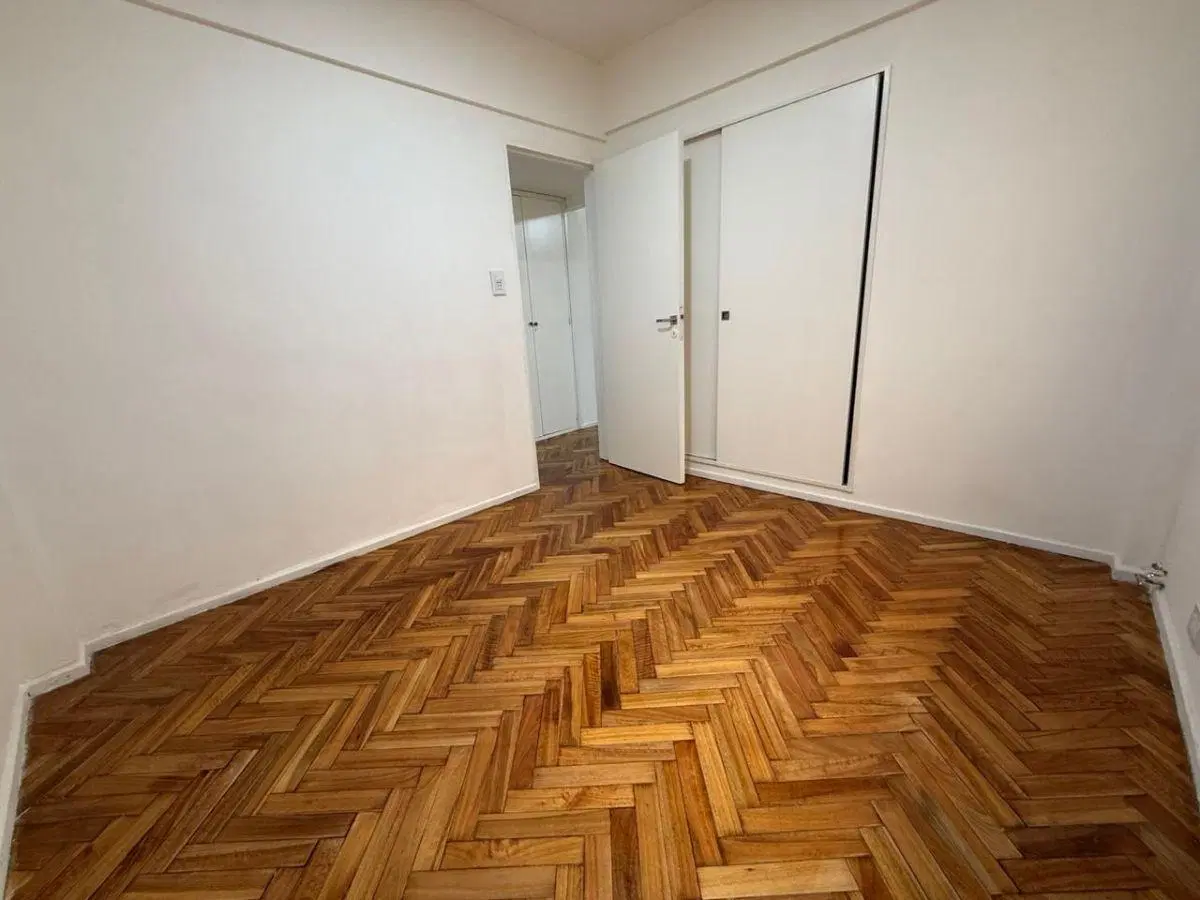 Departamento 2 ambientes con patio, refaccionado a nuevo 4