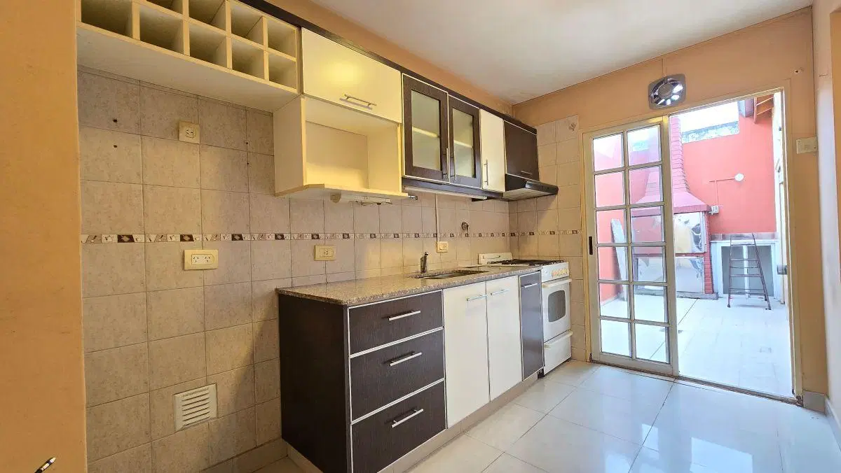 PH 3 ambientes con patio y parrilla 1