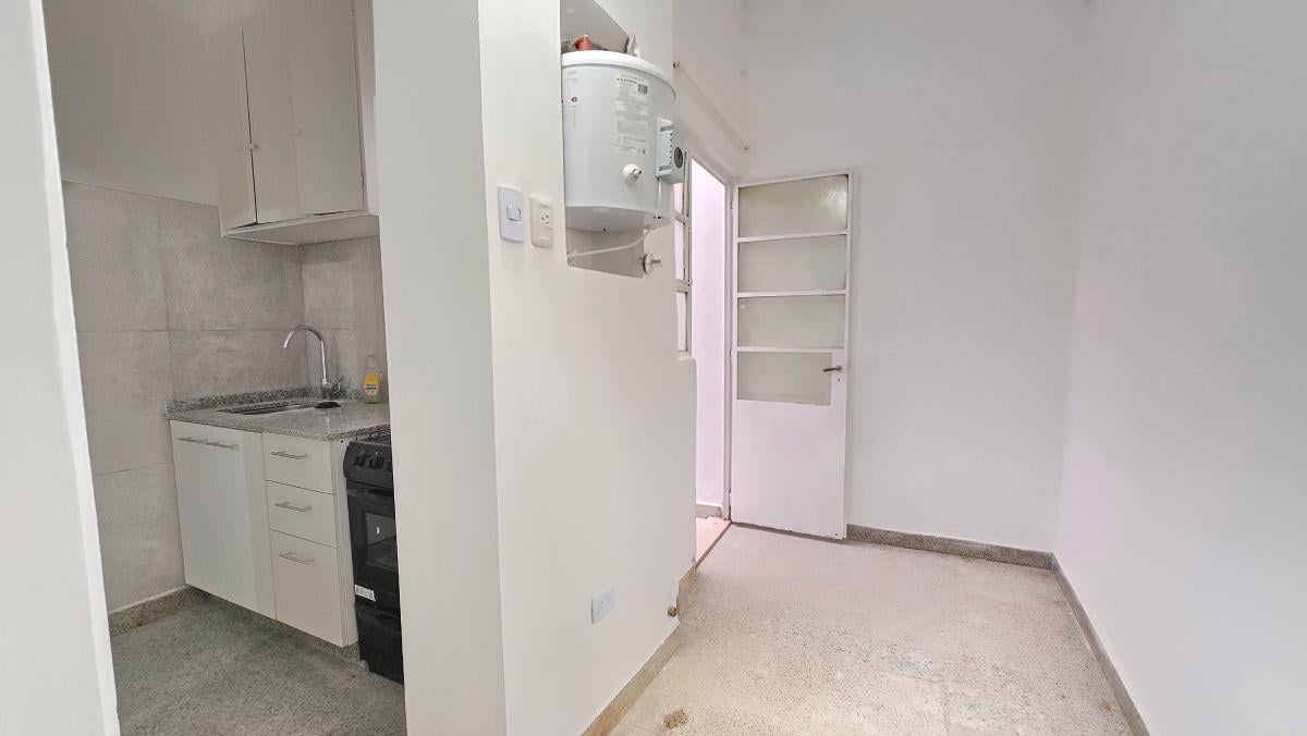 Foto de Monoambiente con cocina separada - Portería, sin expensas, imagen 5