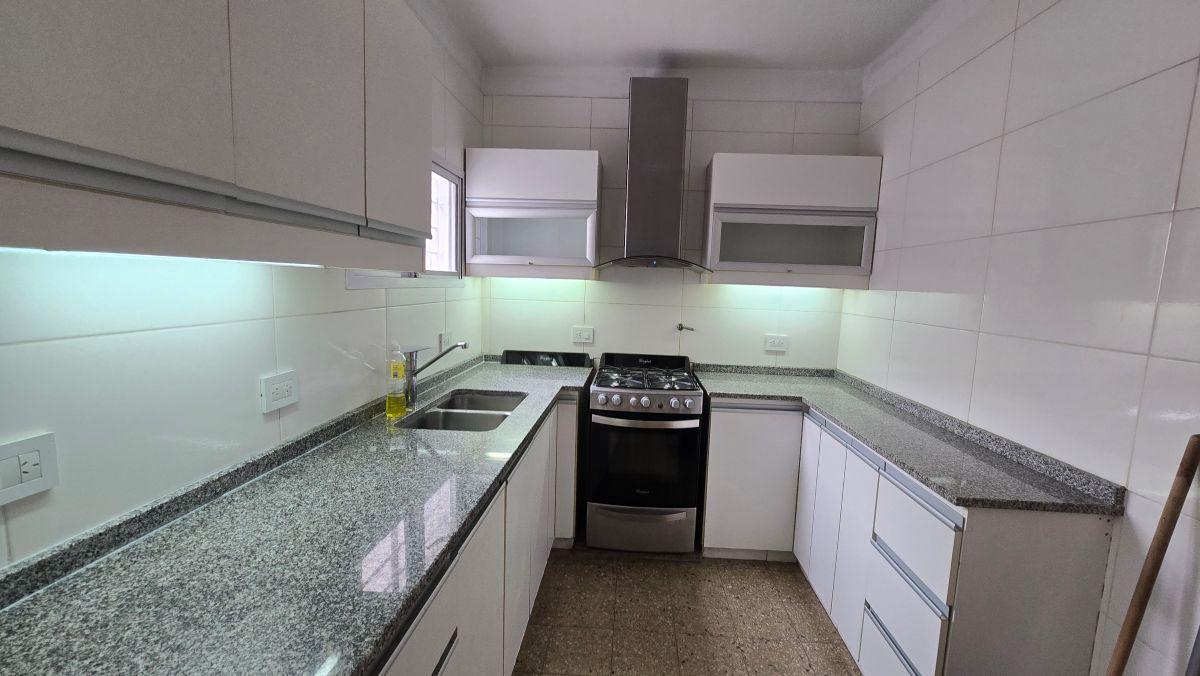 Foto de PH 4 Ambientes con Patio, Cochera y Terraza, imagen 4
