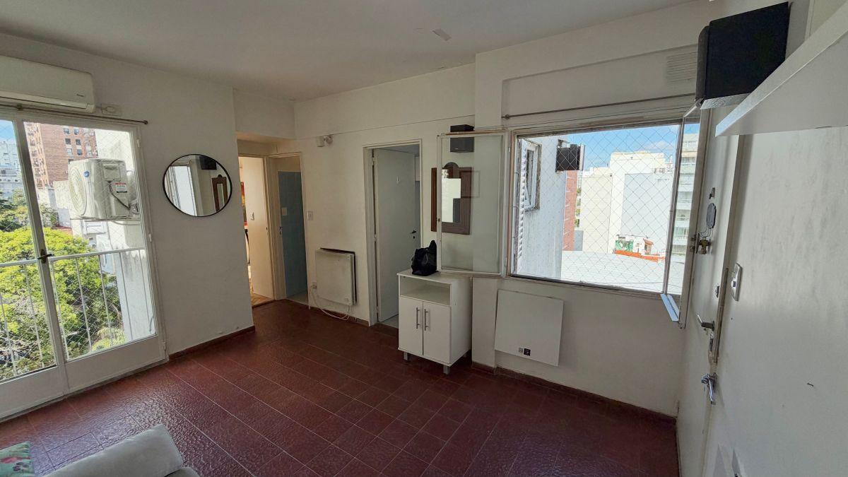 Foto de Luminoso Departamento 2 Ambientes con Cocina Separada en Belgrano R, imagen 5