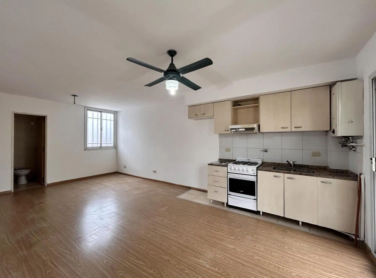 Departamento en Luis Agote 2