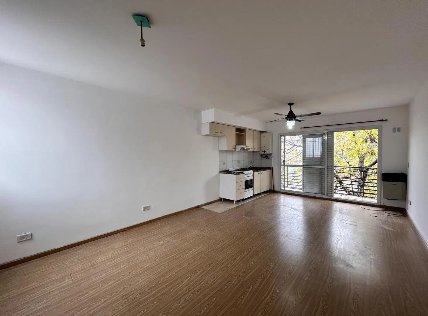 Departamento en Luis Agote 1