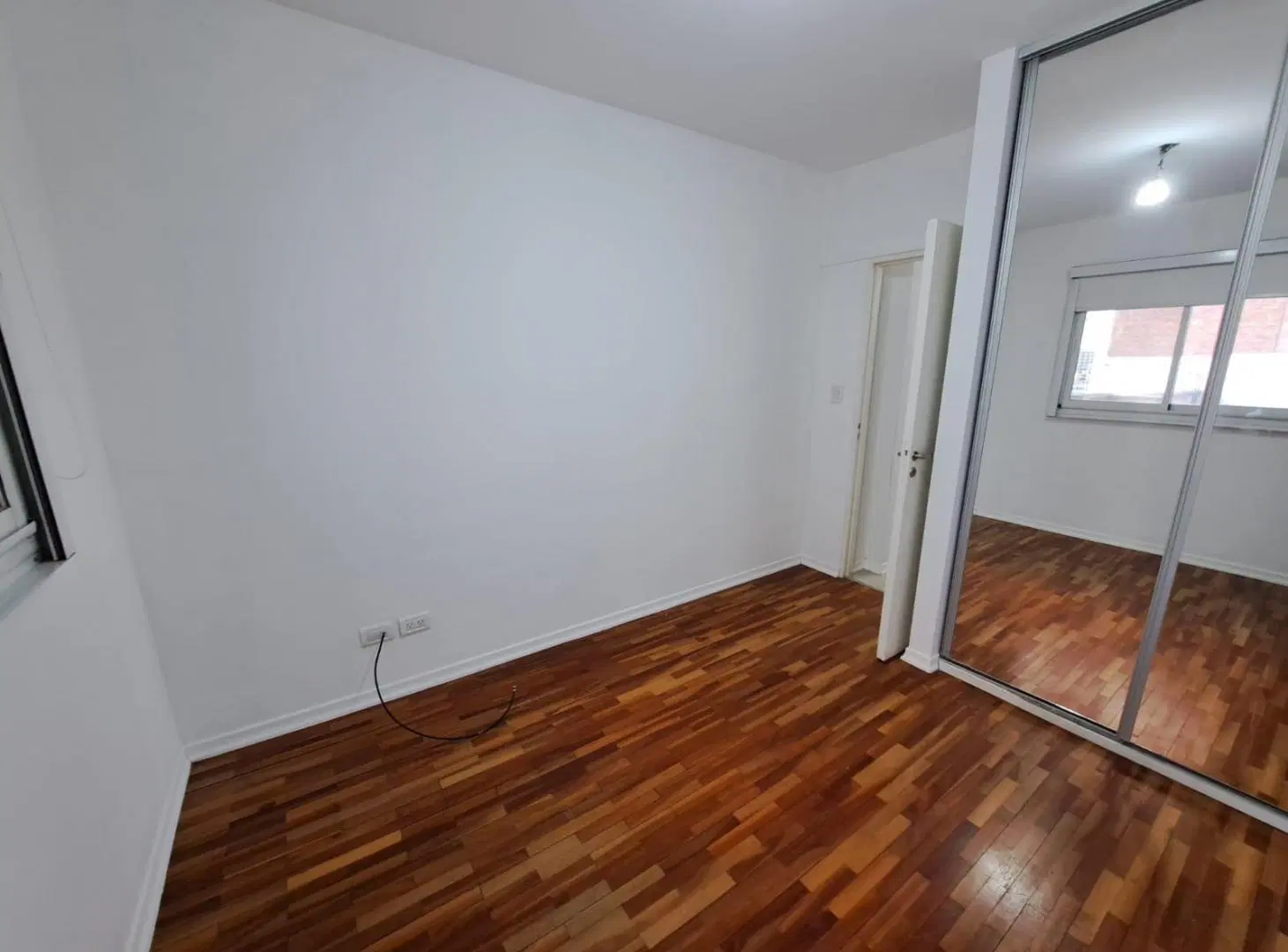 Departamento en Luis Agote 1