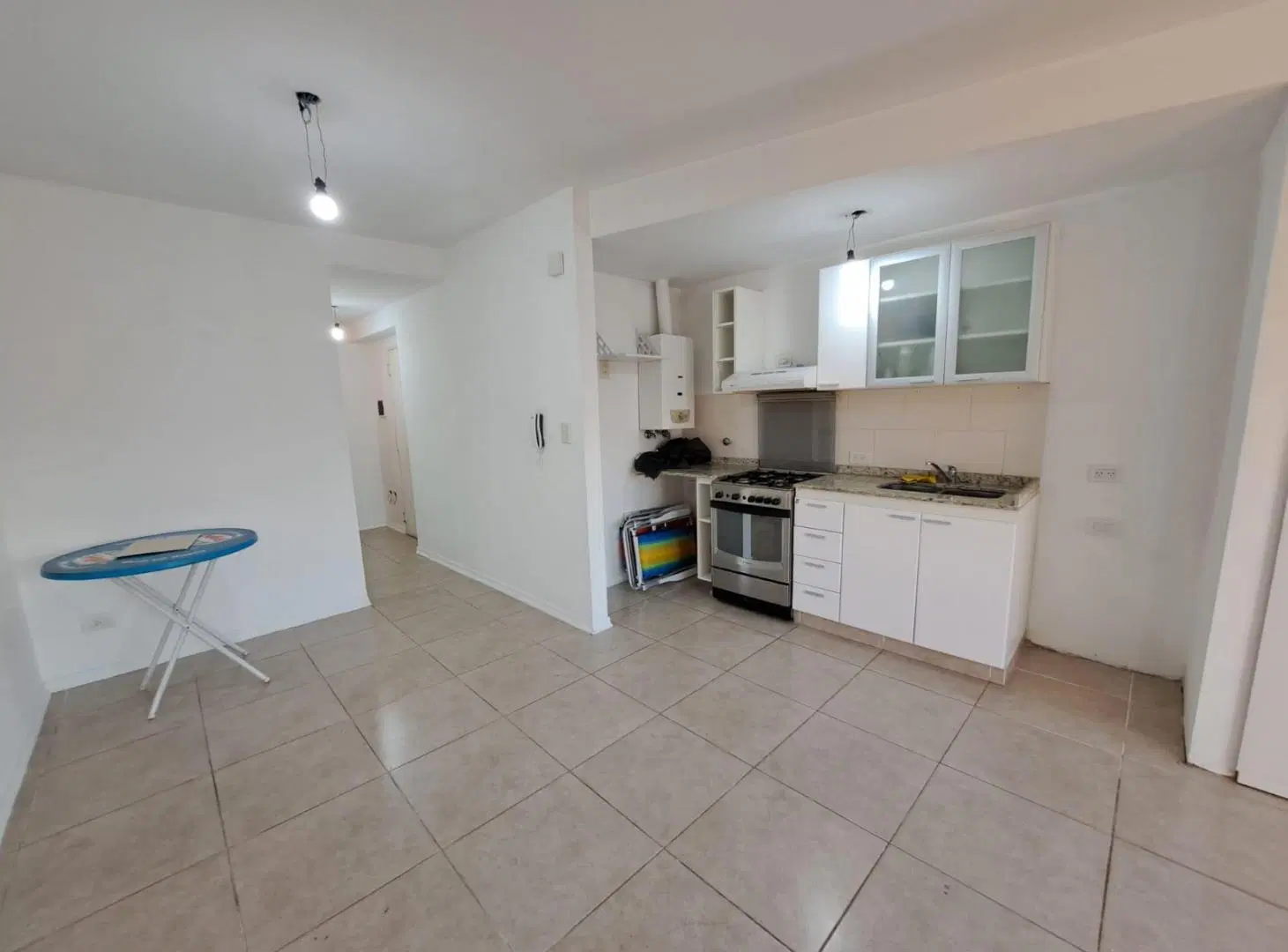 Departamento en Luis Agote 8