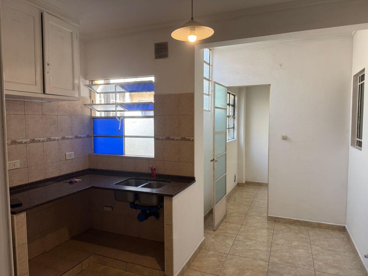 Foto de Departamento de 79 m² con 2 dormitorios en venta en Martín, imagen 2