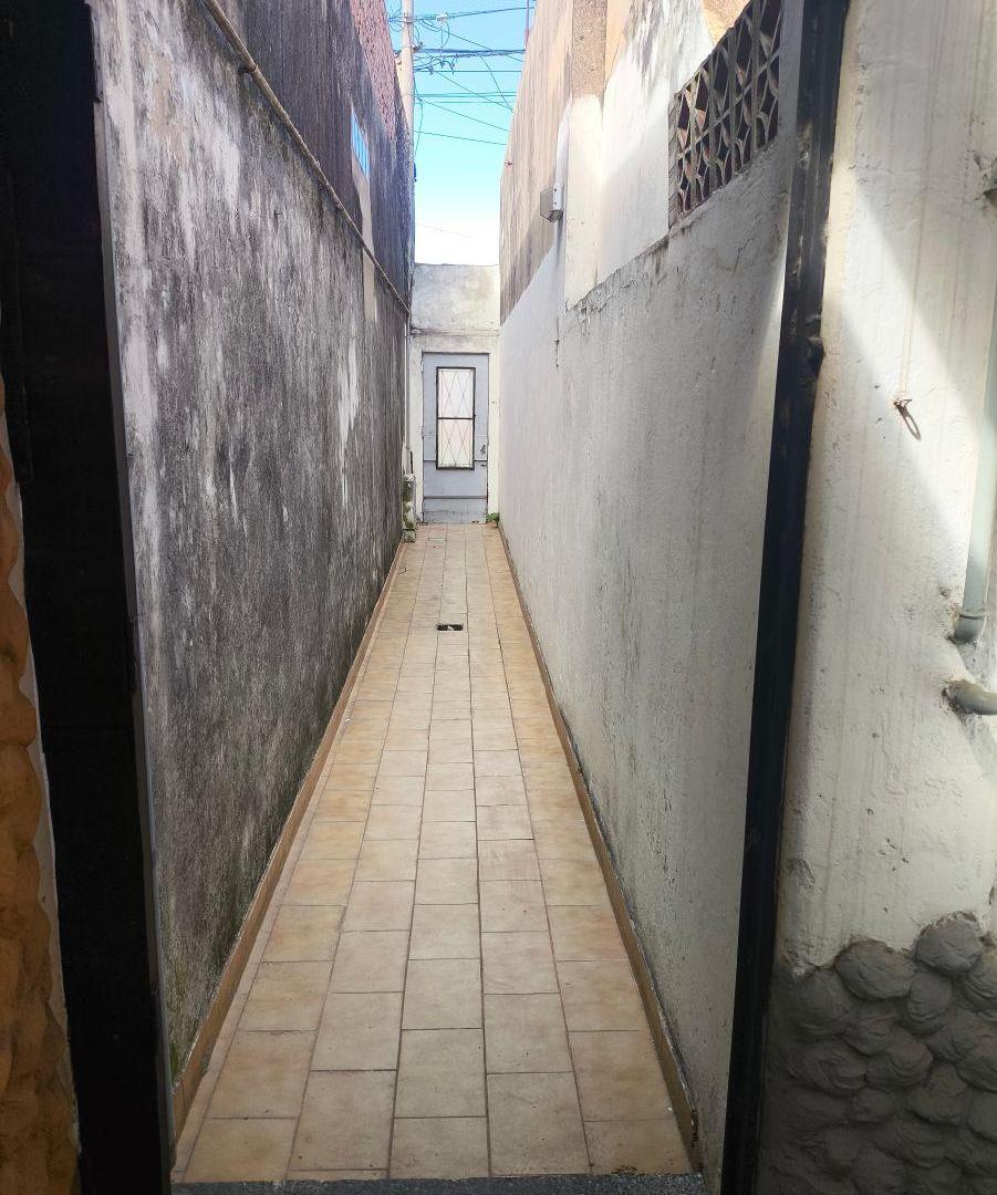 Foto de Casa de pasillo única ( NO PH ), imagen 3