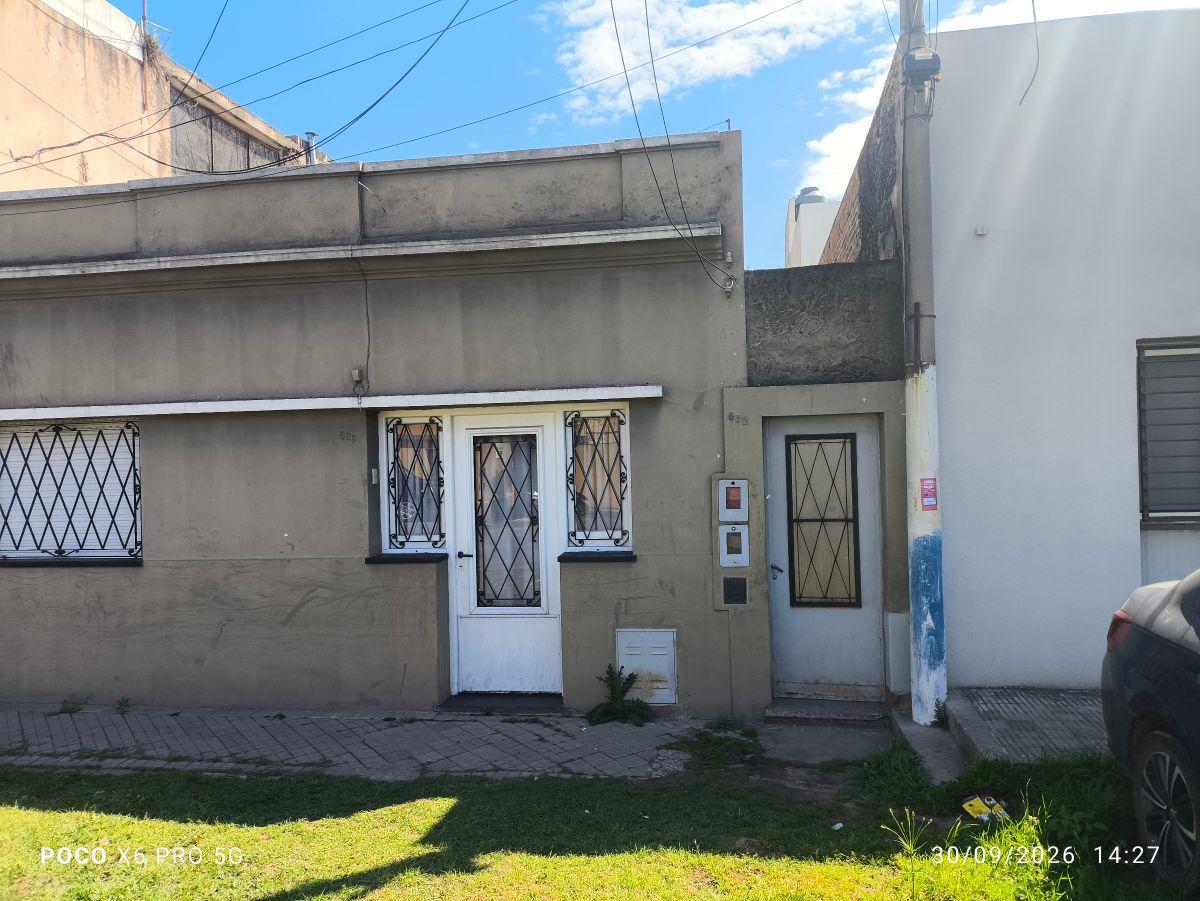 Foto de Casa de pasillo única ( NO PH ), imagen 1