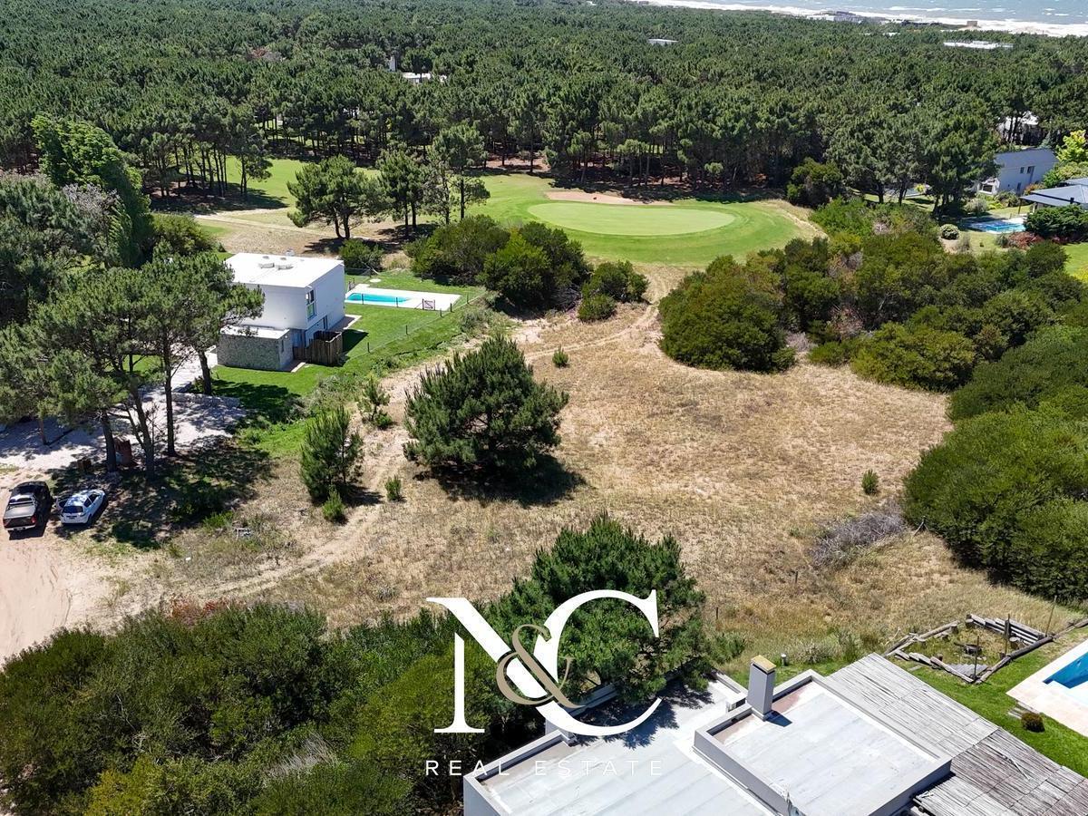 Terreno en Venta en Costa Esmeralda 4