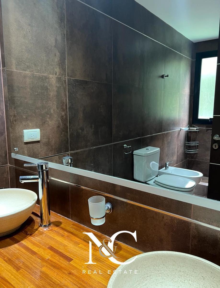 Casa en Venta en Costa Esmeralda 4