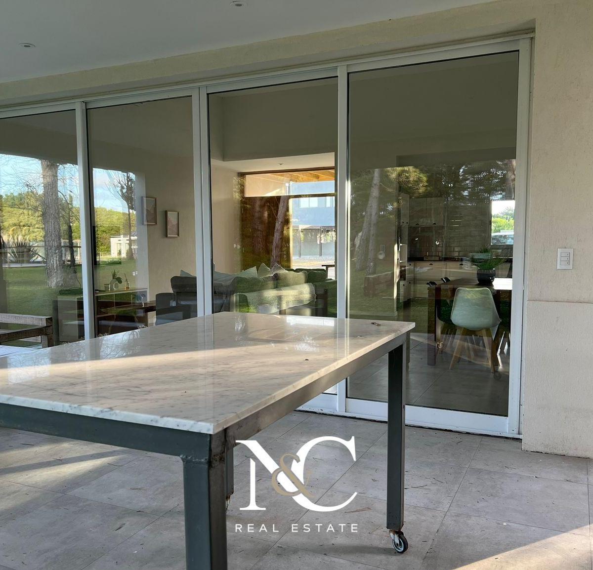 Casa en Venta en Costa Esmeralda 2