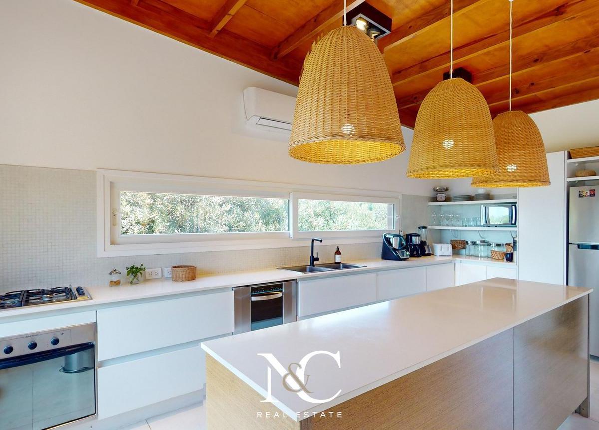 Casa en Venta en Costa Esmeralda, Barrio Residencial 1