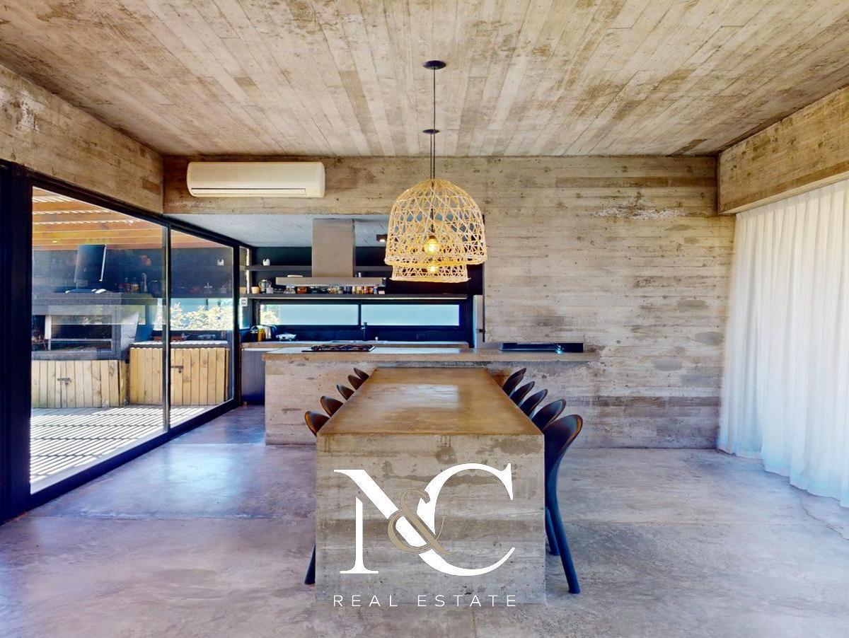 Casa en Venta en Costa Esmeralda 1