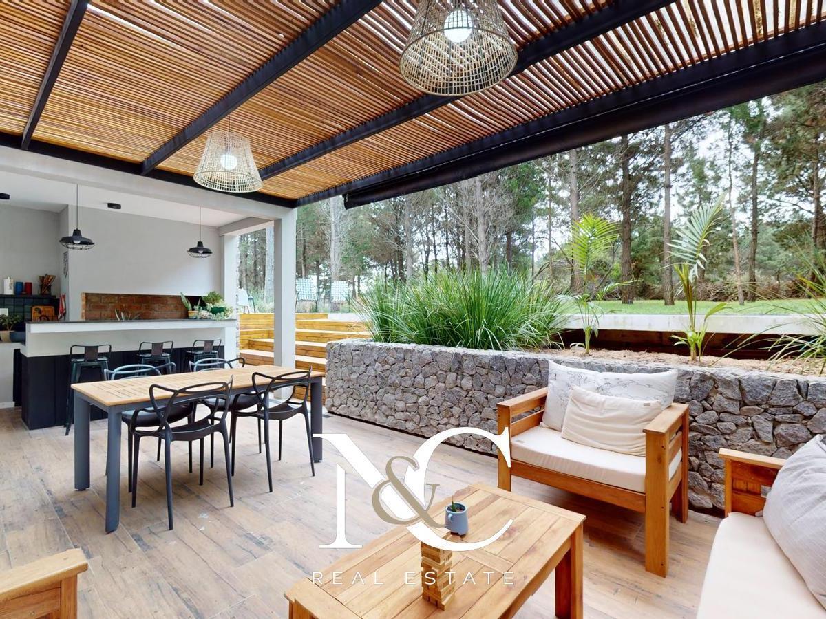 Casa en Venta en Costa Esmeralda con Gas y Piscina 2