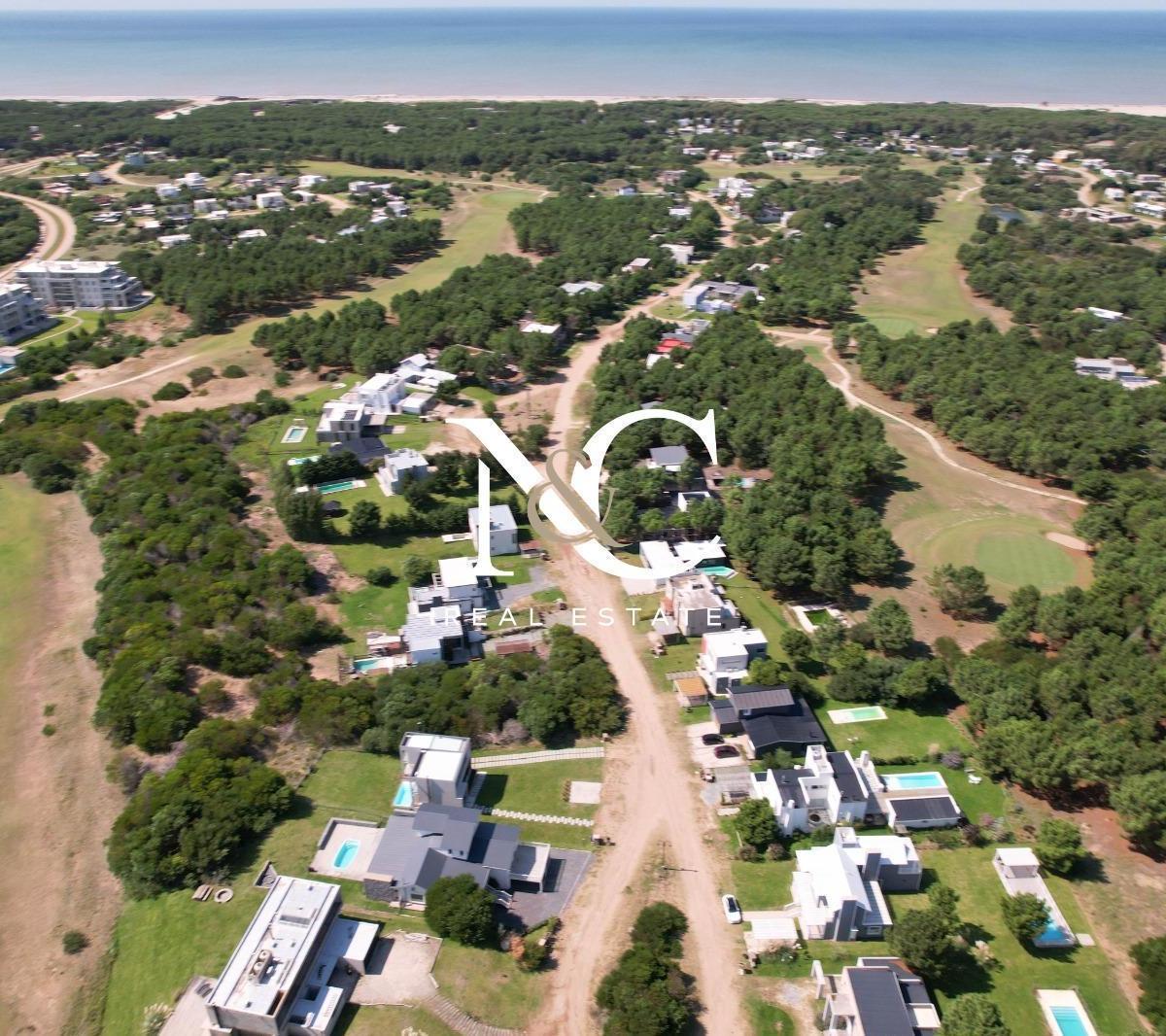 Terreno en Venta en Costa Esmeralda Fondo Libre 1