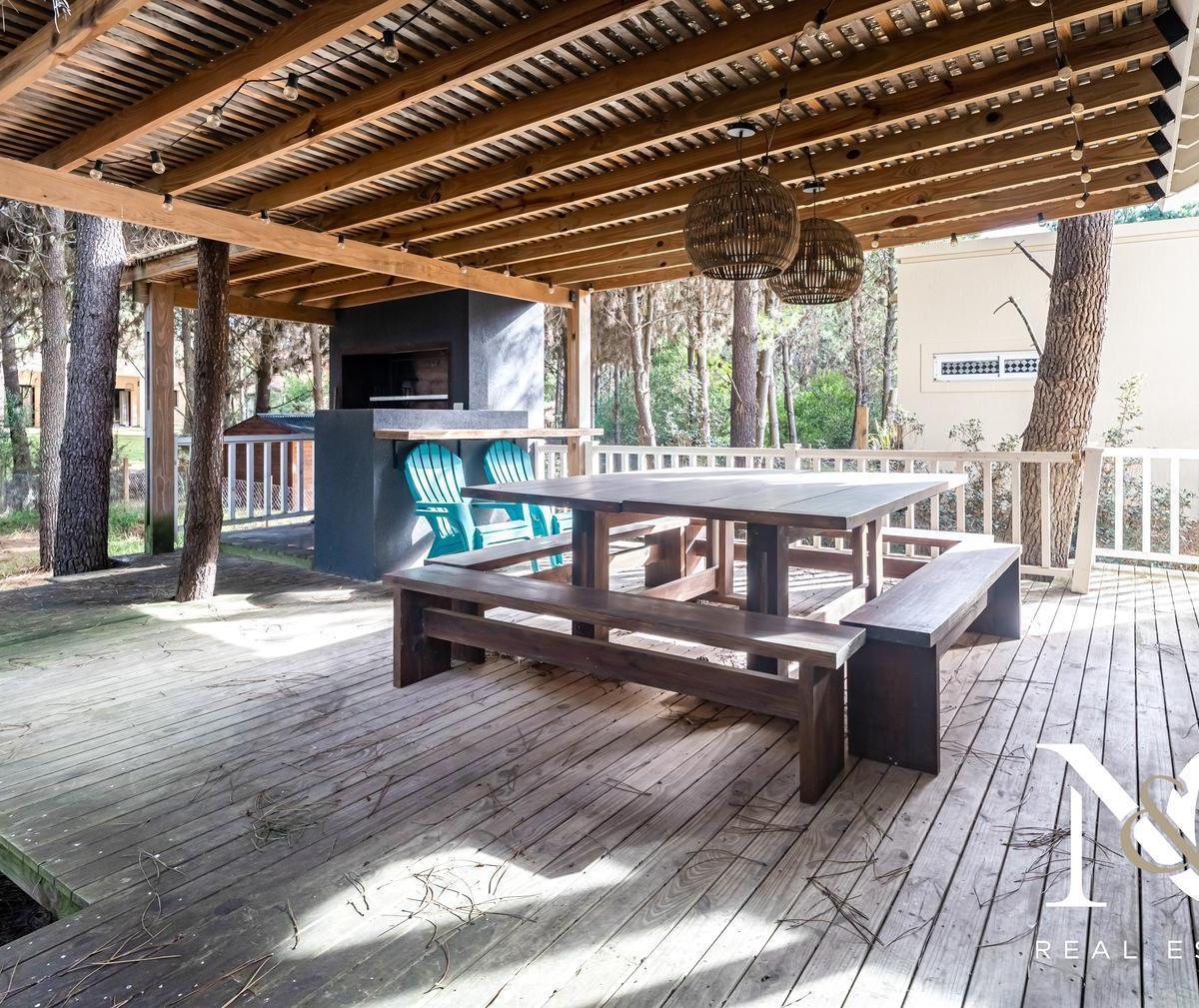 Casa en Venta en Costa Esmeralda 5 Ambientes 4