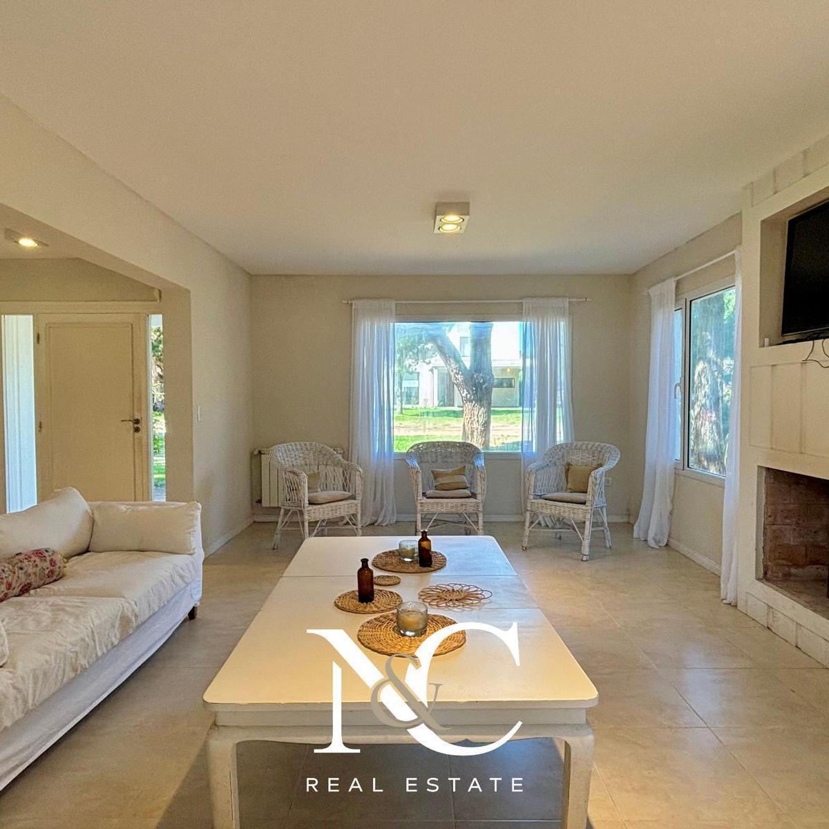 Casa en Venta de 6 Ambientes en Costa Esmeralda 3