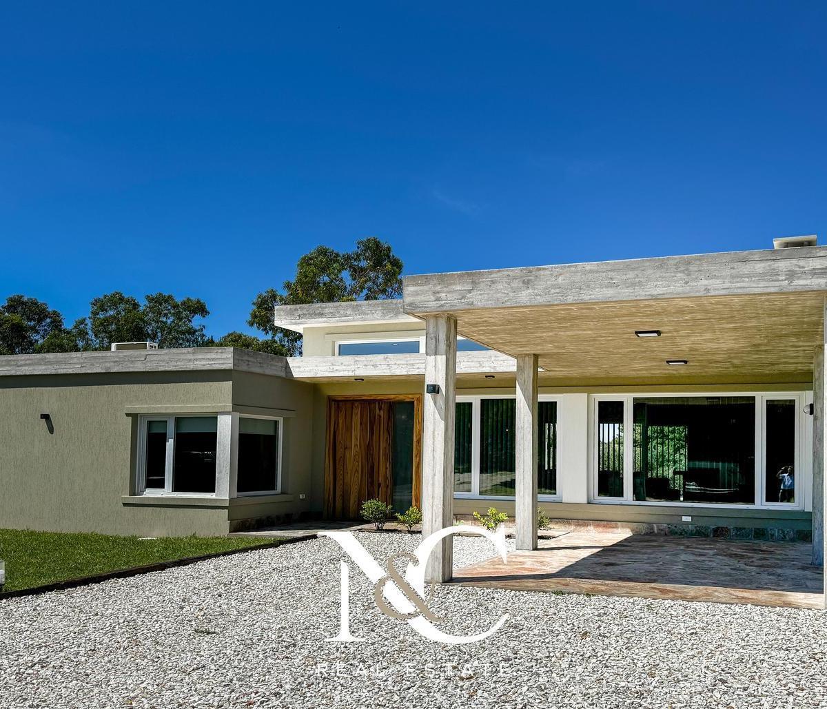 Casa en Venta en Costa Esmeralda a Estrenar 1