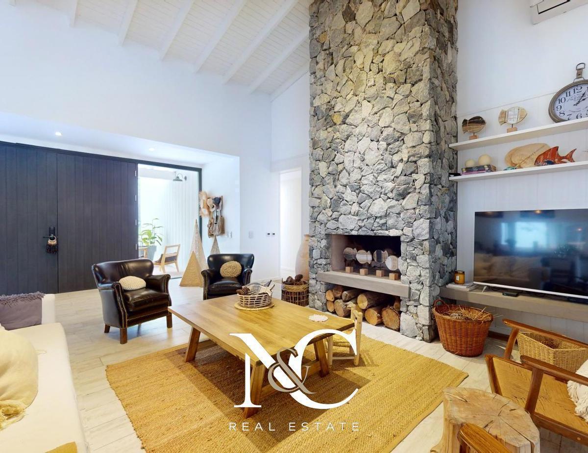 Casa en Venta en Costa Esmeralda, Cerca del Mar 4