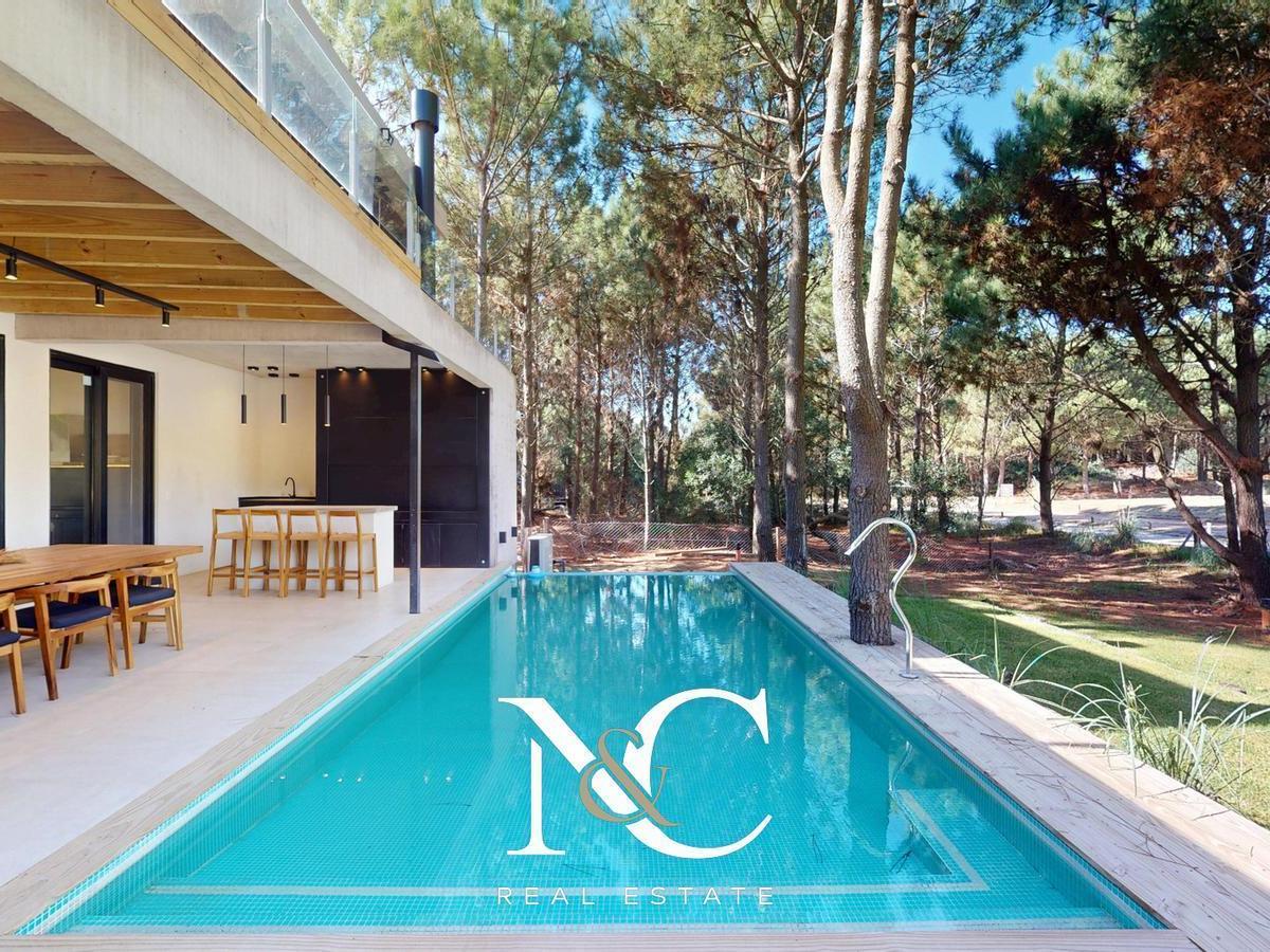 Casa en Venta en Costa Esmeralda 2