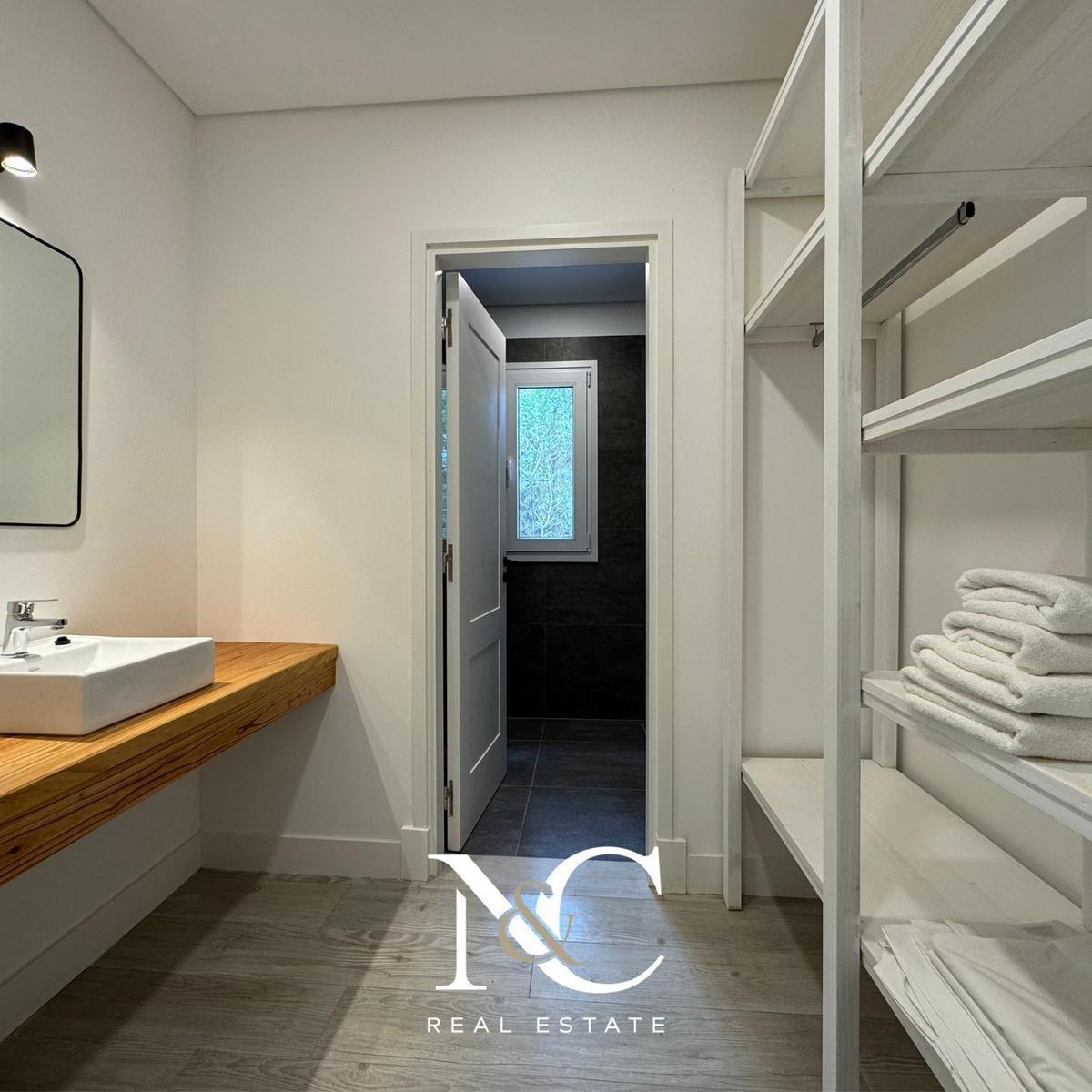 Casa en Venta en Costa Esmeralda Cerca de La Playa 3