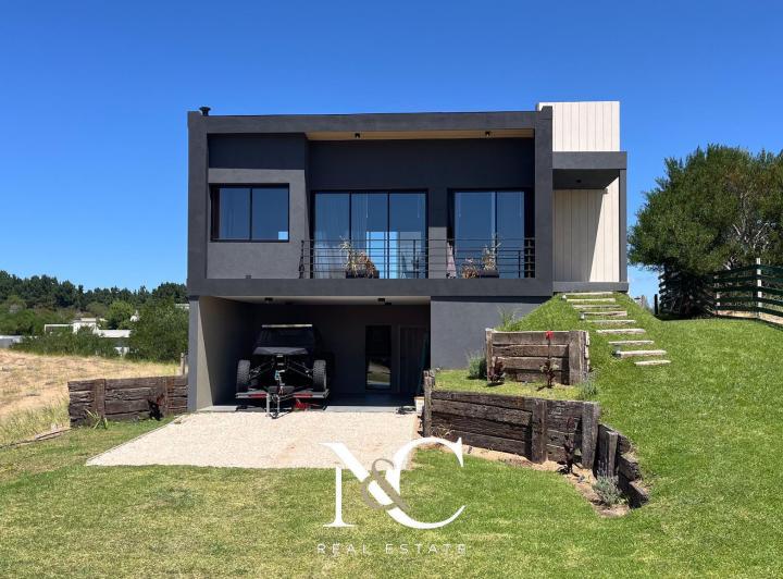 Casa en venta en Costa Esmeralda, a estrenar en entorno tranquilo 5