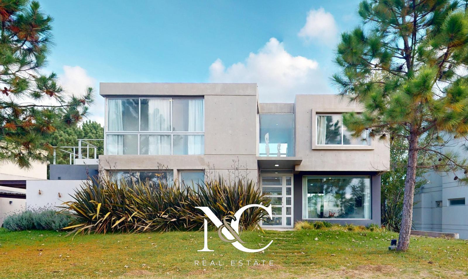 Foto de Casa en Venta en Costa Esmeralda, Barrio Golf II, imagen 3