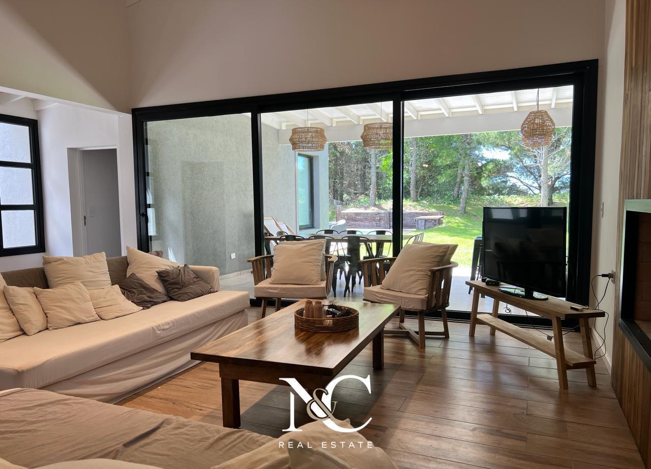 Foto de Casa en Alquiler en Costa Esmeralda, imagen 4