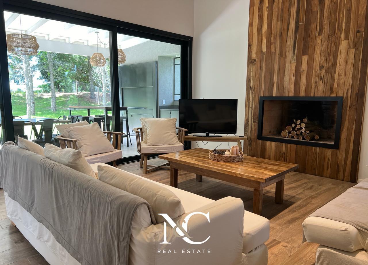 Foto de Casa en Alquiler en Costa Esmeralda, imagen 3