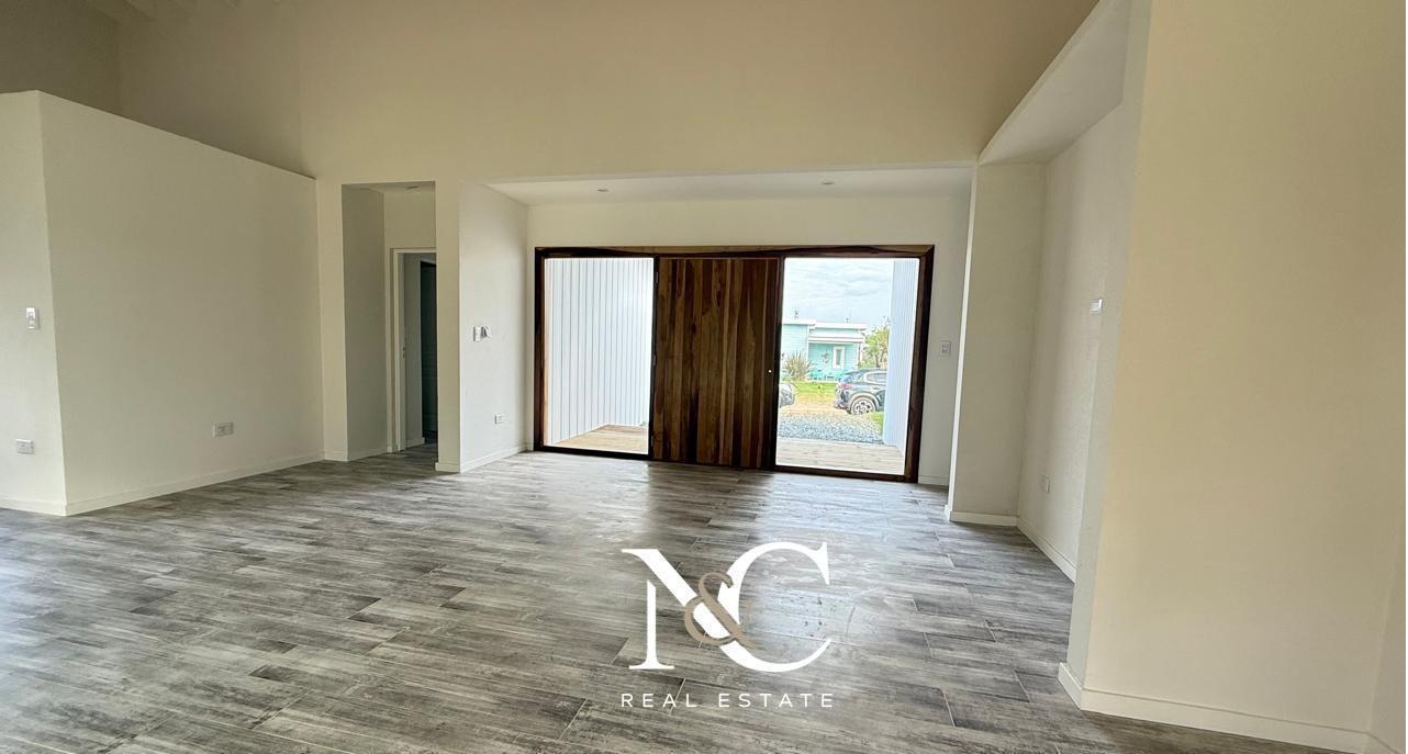Foto de Casa en venta en Costa Esmeralda californiana 4 dormitorios gas natural, imagen 4