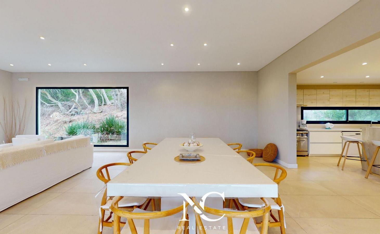 Foto de Casa en venta en Costa Esmeralda gas natural 4 dormis mas playroom, imagen 3