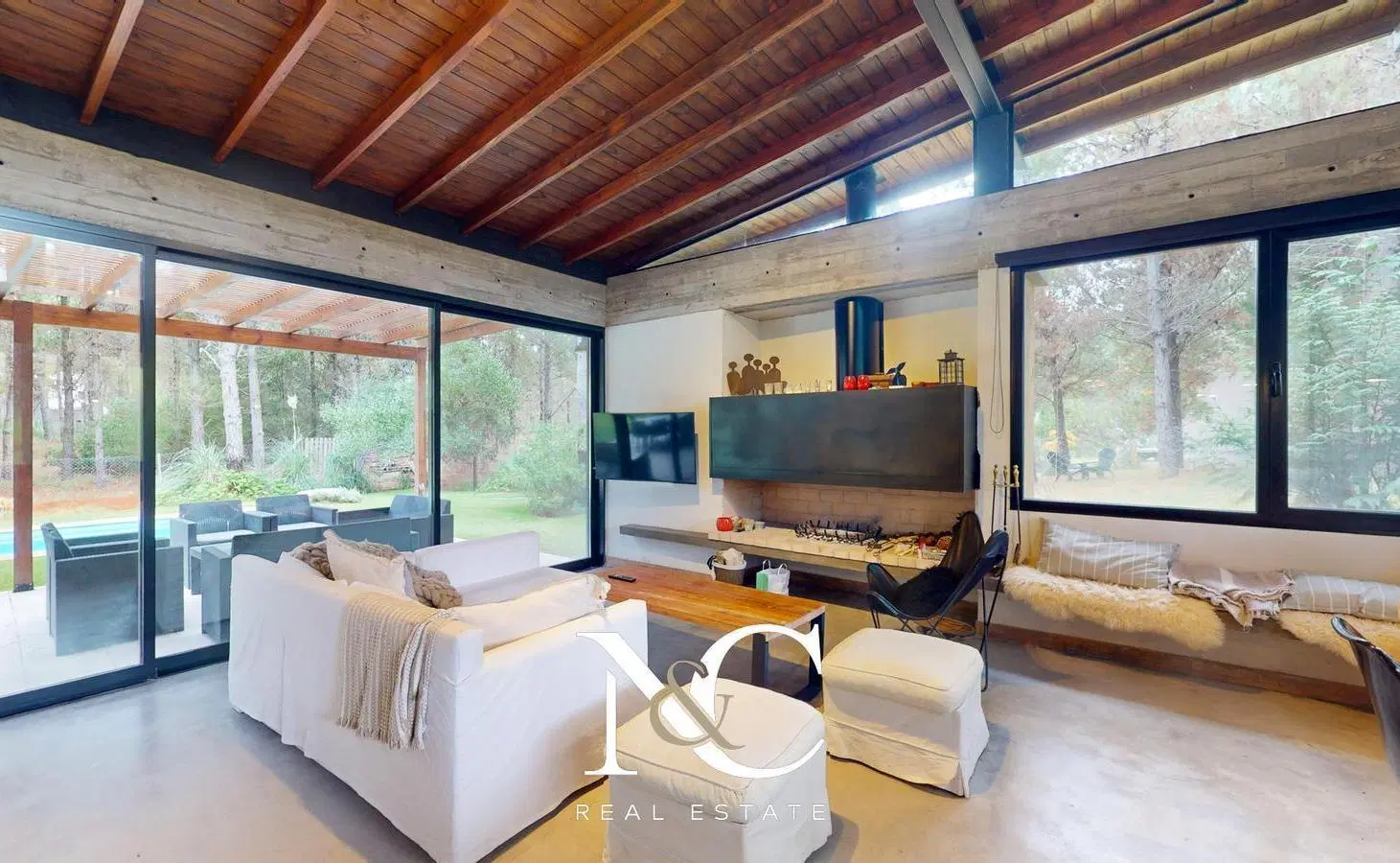 Casa en venta en Costa Esmeralda fondo libre y gas natural 3