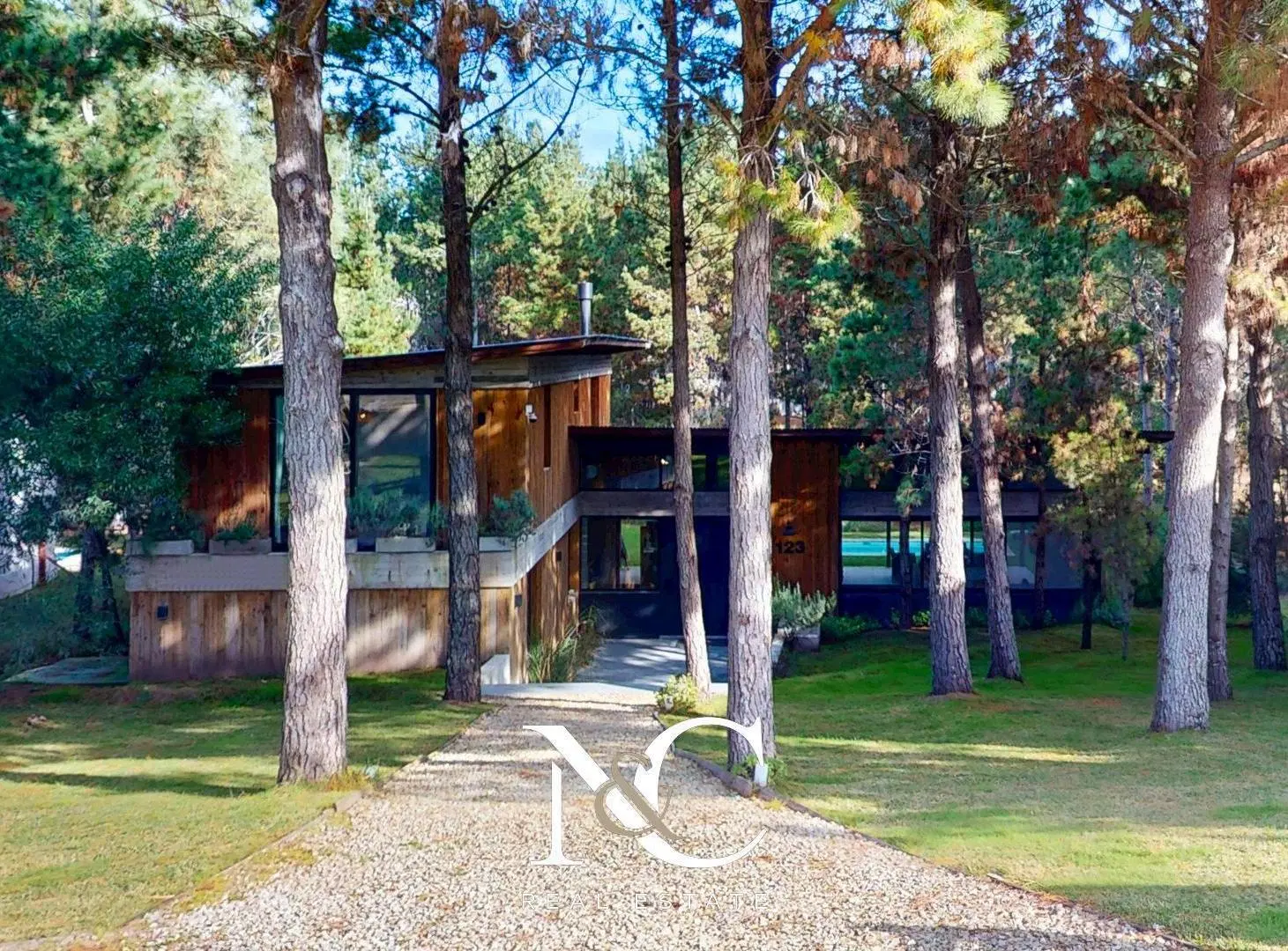Casa en venta en Costa Esmeralda fondo libre y gas natural 5