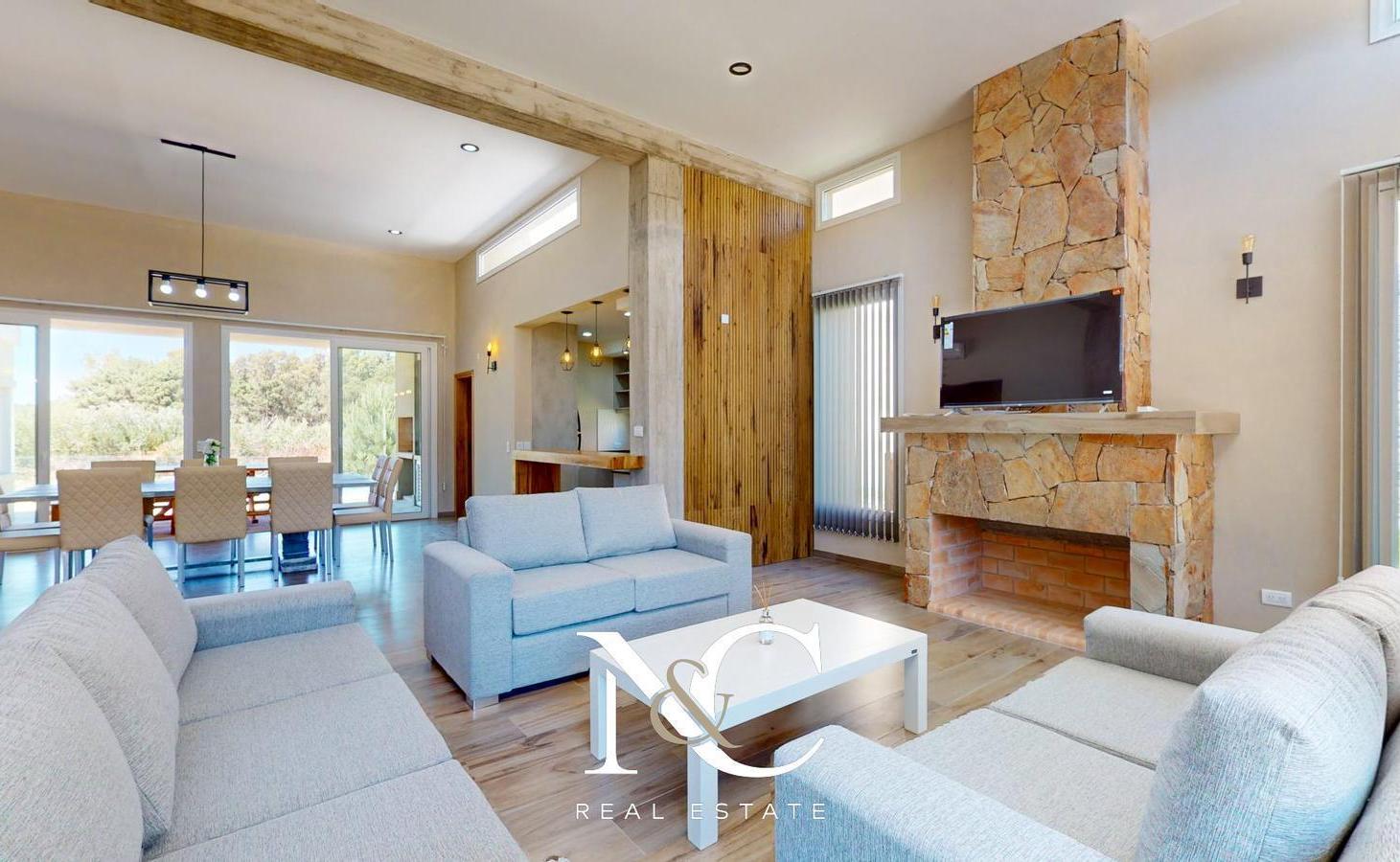 Casa en venta en Costa Esmeralda Golf II con gas natural