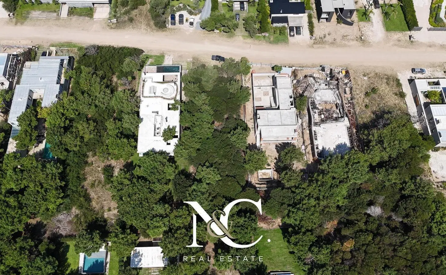 Lote en venta en Costa Esmeralda, segunda línea de mar 5