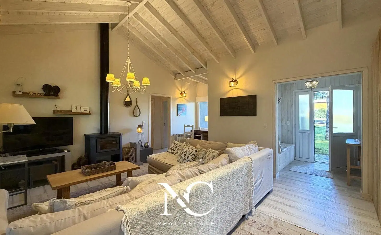 Casa en venta en Costa Esmeralda fondo arbolado 3