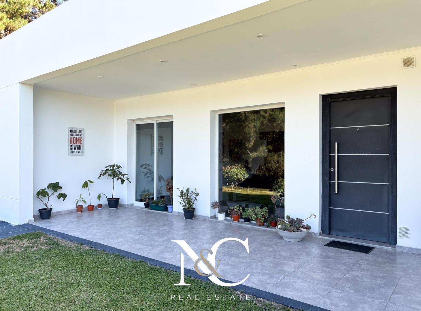 Foto de Casa en venta en Costa Esmeralda con gas natural, imagen 1