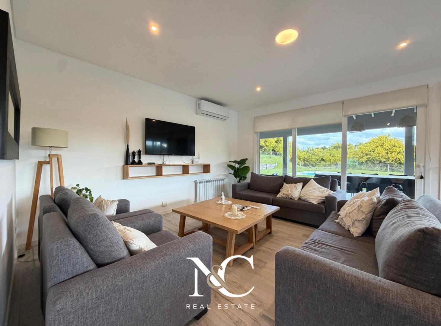 Foto de Casa en Venta en Costa Esmeralda 5 dormitorios, imagen 3