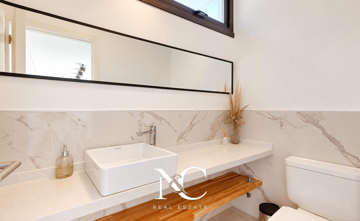 Foto de Casa en venta en Costa Esmeralda con fondo libre y piscina, imagen 3