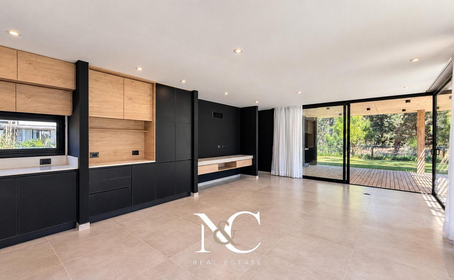 Foto de Casa en venta en Pinamar Barrio Pioneros con Gas Natural, imagen 5