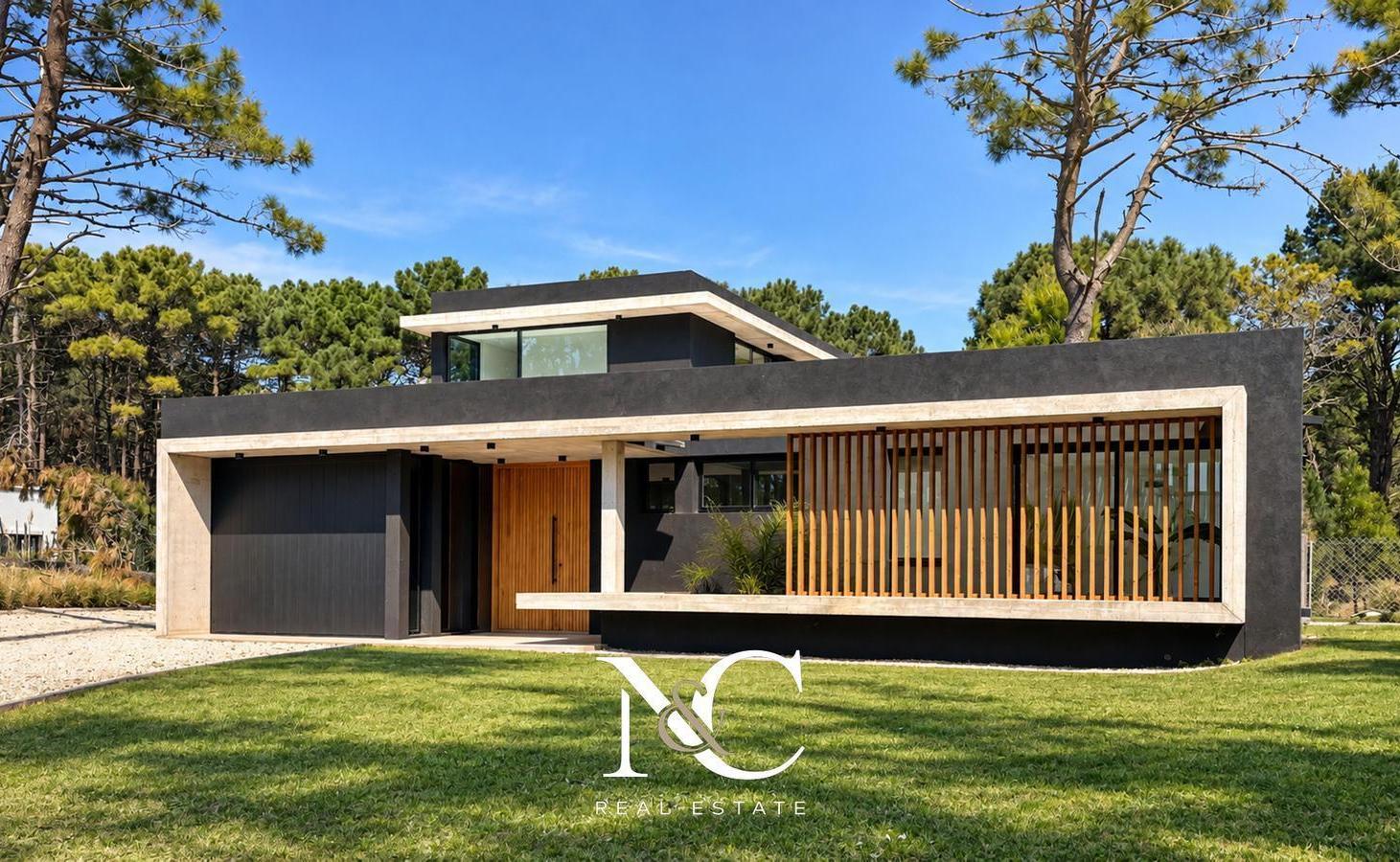 Foto de Casa en venta en Pinamar Barrio Pioneros con Gas Natural, imagen 1