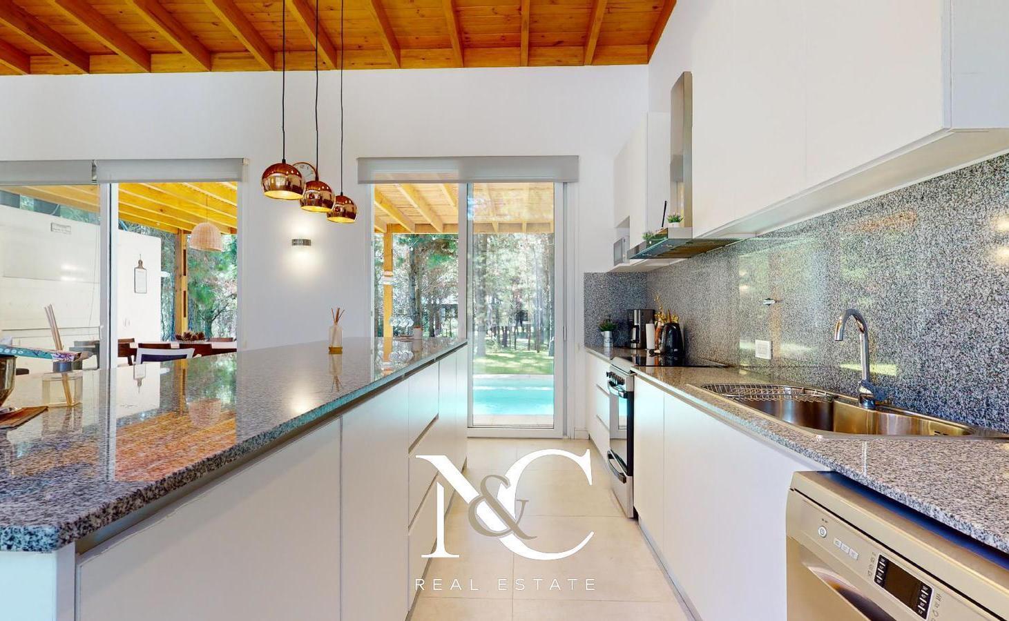 Foto de Casa en alquiler en Costa Esmeralda 5 ambientes, imagen 4