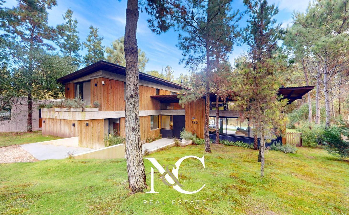 Foto de Casa en venta en Costa Esmeralda fondo libre y gas natural, imagen 1