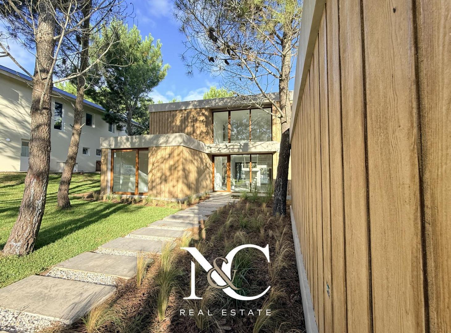 Casa en venta en Costa Esmeralda a estrenar
