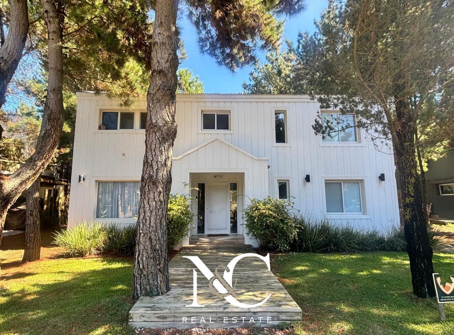 Foto de Casa en venta de 6 ambientes en Costa Esmeralda, imagen 1
